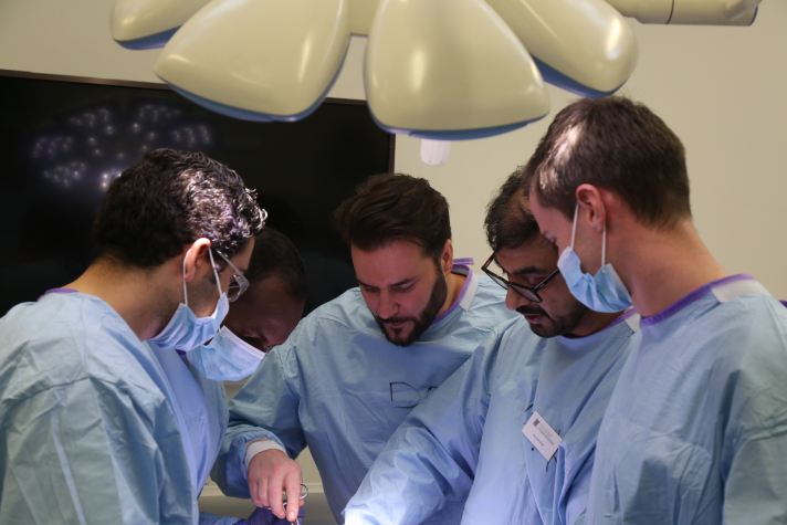 Surgeons at work 